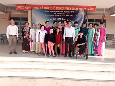 Nối Vòng Tay Lớn - Ủng hộ người khuyết tật NH 2016-2017