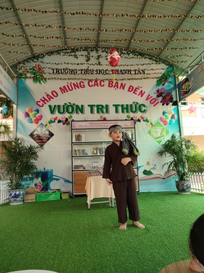 Kể chuyện theo sách nhằm hưởng ứng Kỷ niệm 40 năm ngày Nhà giáo Việt Nam (20/11/1982 - 20/11/2022)