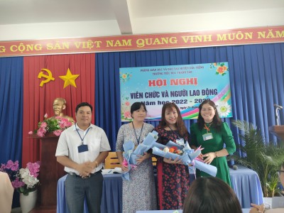 HỘI NGHỊ VIÊN CHỨC VÀ NGƯỜI LAO ĐỘNG NĂM HỌC 2022-2023