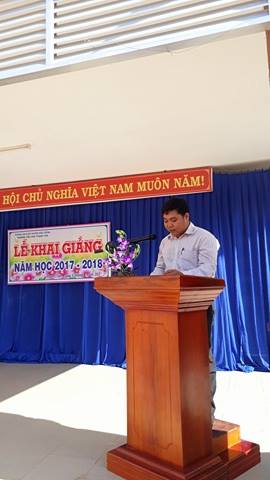 LÃNH ĐẠO XÃ PHÁT BIỂU CẢM TƯỞNG