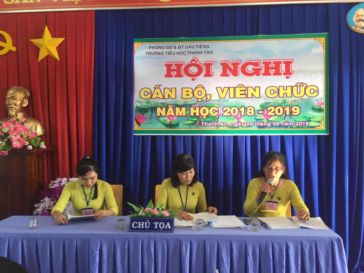 HỘI NGHỊ CÁN BỘ- VIÊN CHỨC NĂM HỌC 2018-2019