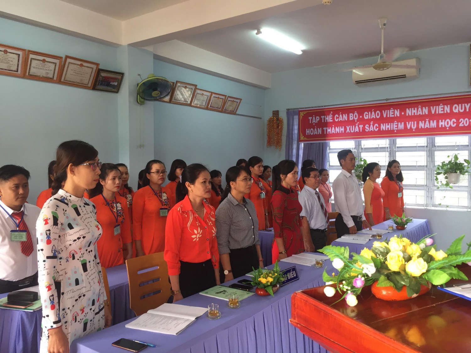 HỘI NGHỊ CÁN BỘ- VIÊN CHỨC NĂM HỌC 2019-2020