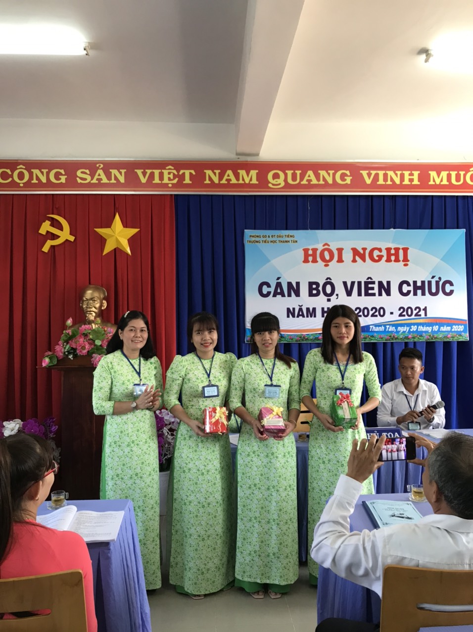 z2156539274060 23e0ea5f9699f17c6d45d39bdacb8ba6